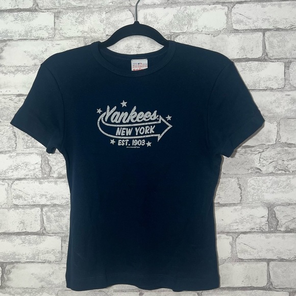 Genuine Merchandise Tops - Genuine Merchandise Yankees navy blue top